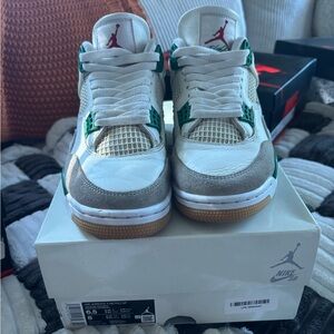 Jordan 4 Retro SB Pine green